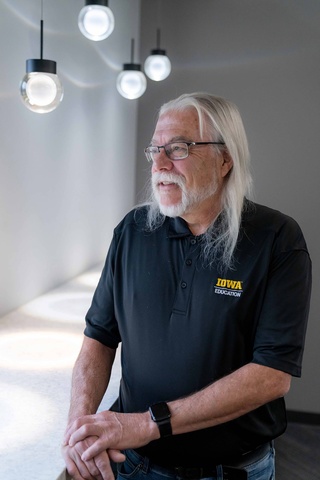 Associate Professor John Wadsworth