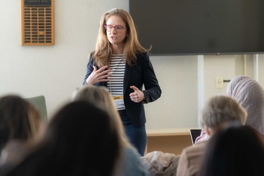Belén Hernando-Lloréns, PhD professional development and multilingual communities summit