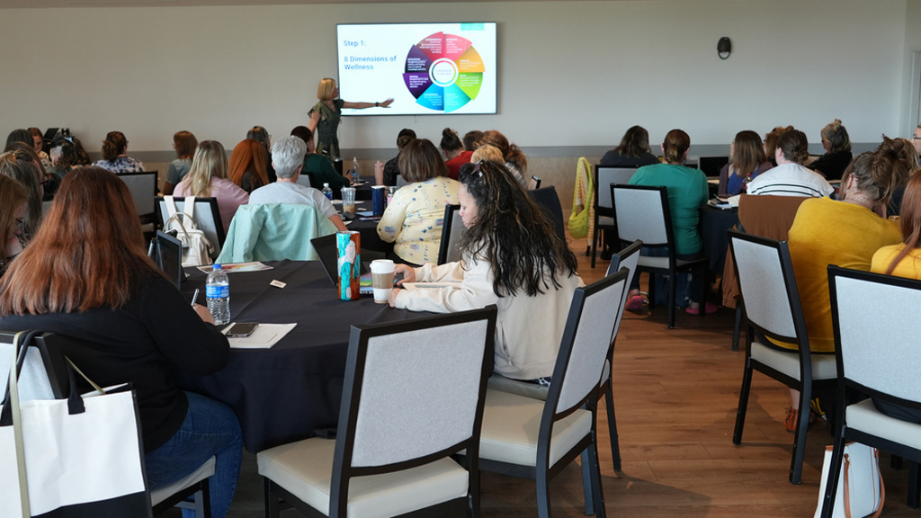 Kari Vogelgesang leading workshop